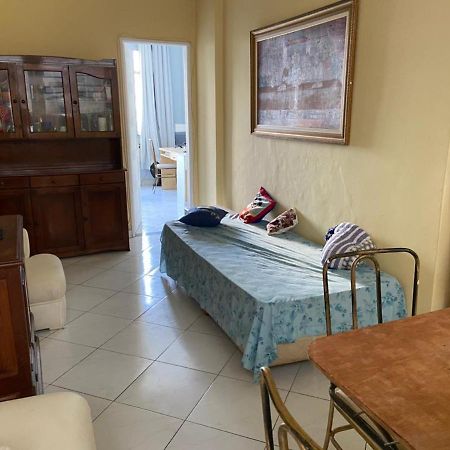 Апартаменти Apartamento Em Copacabana A Um Quarteirao Da Praia! Ріо-де-Жанейро Екстер'єр фото